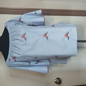 Crece ladies blouse size M. Blue and white with embroidery roses.